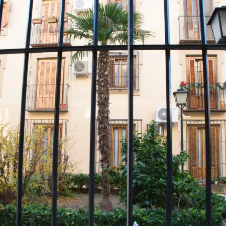 Apartamentos Sevilla Palace Отели рядом с достопримечательностью «Монастырь Ла-Картуха»