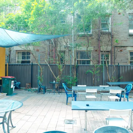 Lil Roo PodBed Hostel