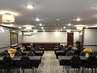 Fireside Inn and Suites Hotels in Devils Lake