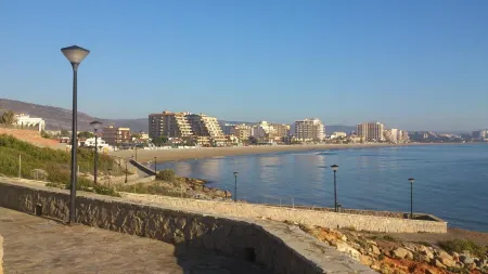 Apartamentos Estacion Oropesa 3000 Отели рядом с достопримечательностью «Castillo de Oropesa del Mar»