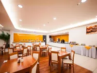 Hotel Pivovar Hotels near Prague 9