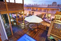 Wilton Manor Solar Energy Hotels in Cape Town