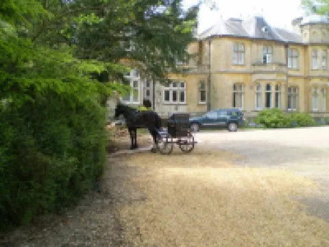 Fieldways Hotels in Trowbridge