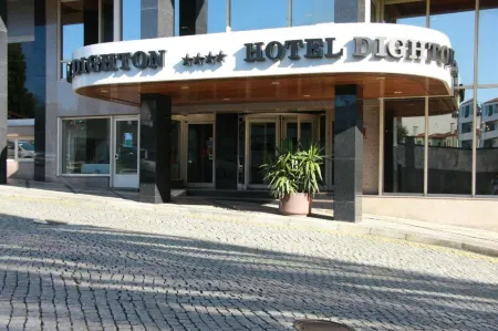 Hotel Dighton Отели рядом с достопримечательностью «Estação da Biodiversidade do Parque Molinológico»