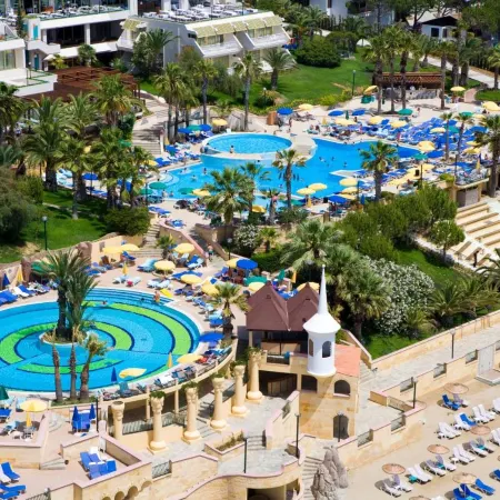 Fantasia Deluxe Hotel
