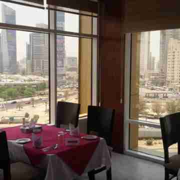 Kuwait Continental Hotel Dining/Meeting Rooms