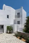 Seven Suites - 4-Star