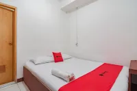 RedDoorz Near Riau Junction Mall 2
