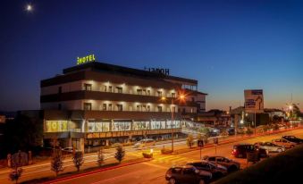 Hotel Lara
