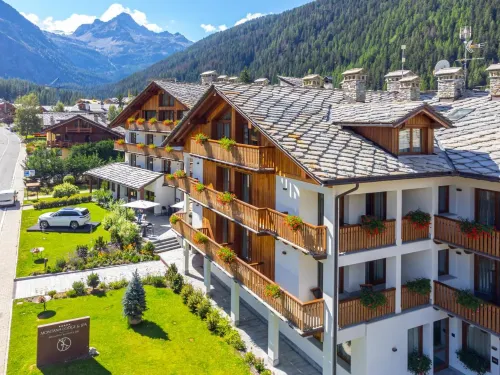 Montana Lodge & Spa, by R Collection Hotels Hotels in La Thuile