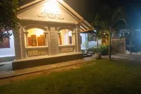 The Coastal Village Cabanas Hotel in zona Magedara Sri Sudharmarama Viharaya