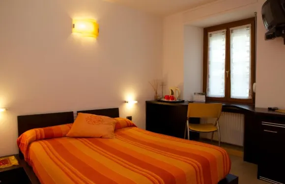 阿爾塔維拉洛坎達提皮卡酒店