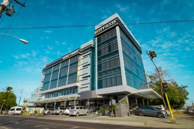 Hotel City Plaza & Suites Các khách sạn gần Parque Cervantes