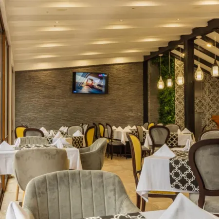 Vemara City Boutique Hotel-Free Parking Отели рядом с достопримечательностью «Технический университет Варны»