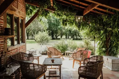 Le Domaine de Petiosse Hotels in Saint-Julien-en-Born