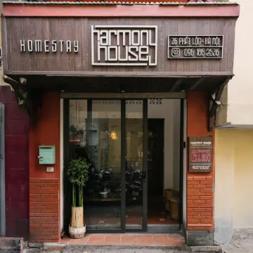 Harmony Homestay - Hanoi Homestay in Old Quarter Отели рядом с достопримечательностью «Храм Нгоксон»
