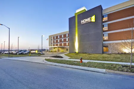 Home2 Suites by Hilton - Kansas City Airport