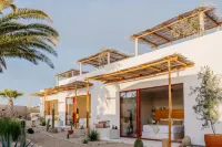 CasaBlancoMadera Hotels in Todos Santos