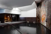 拉里維亞納飯店