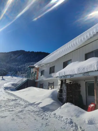 Guest House Shiroikiseki Отели рядом с достопримечательностью «Shōmyō Waterfall Observation Square.»