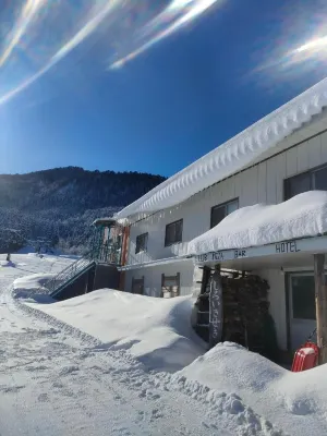 Guest House Shiroikiseki Hotels in Nakaniikawa District