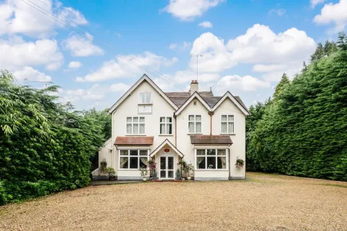 Dial House Hotel Hotels in Sandhurst