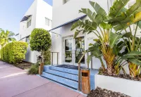 Oceanside Hotel and Suites