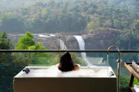 Flora Misty Falls Athirappilly - Bathtub