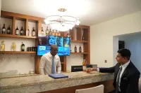 Amor Hotels Abuja - بار