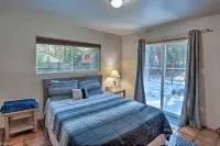 7 Mi to Heavenly Ski Resort: Cozy Tahoe Cabin