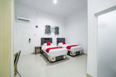 레드도어즈 플러스 니 탐린 플라자 메단  호텔