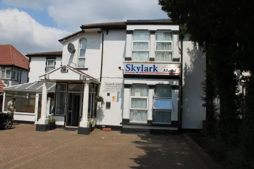 Skylark Guest House فنادق في هونسلو