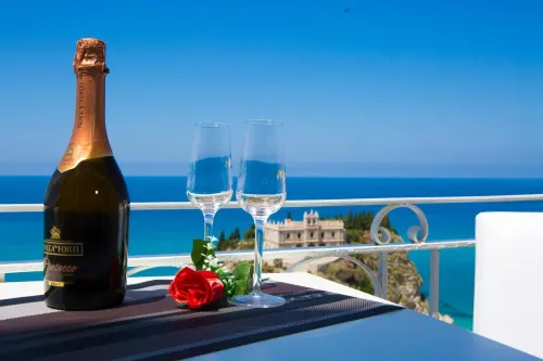 日落特羅佩亞飯店