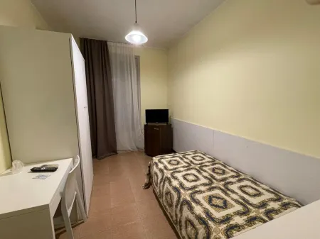 Hotel Stazione Sul Lago di Iseo Отели в г. Адро