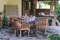 Puri Brata Hotels in Kretek