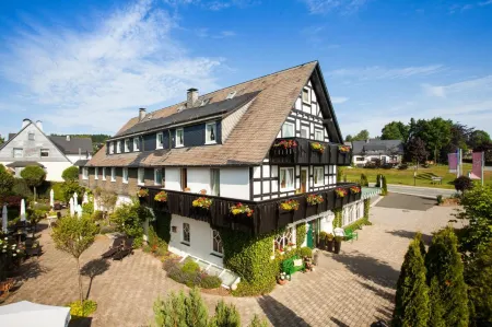 Engemann Kurve Отели в г. Kustelberg