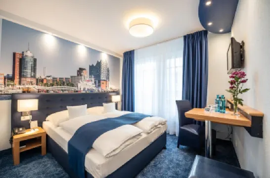 Hotel Hanseport Hamburg Hotels in der Nähe von Blohm + Voss Trockendock