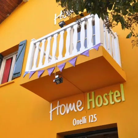 Hopa-Home Patagonia Hostel & Bar