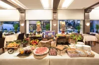 Parkhotel - breakfast