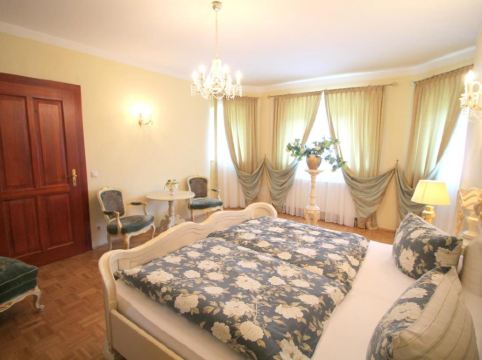 Hotel-Appartement-Villa Ulenburg