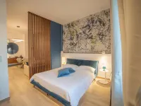La Banchina Luxury Suites Hotels in Trani