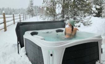 Woodhouse Cottages and Ranch