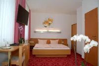 Hotel Goldner Anker Hotels in Bad Brambach