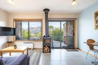 Freycinet Stone Studio 4