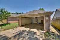 Shelby Farms Greenline Access Modern Cordova Home - Parkplatz