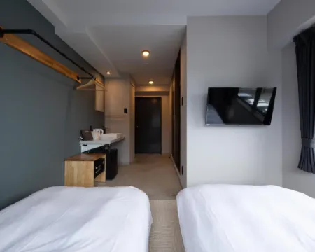 Hostel Waraku Hotels in Toyooka