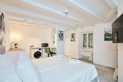 Karma Suites by Dominium Hotels in 