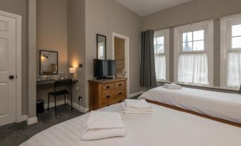 Ascot Grange Hotel - Voujon Resturant