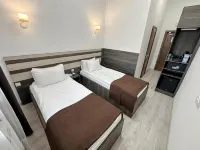 INFINITY PLAZA BLOCK 1 Hotel a 