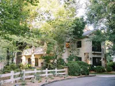 RT Lodge Отели в г. Меривиль